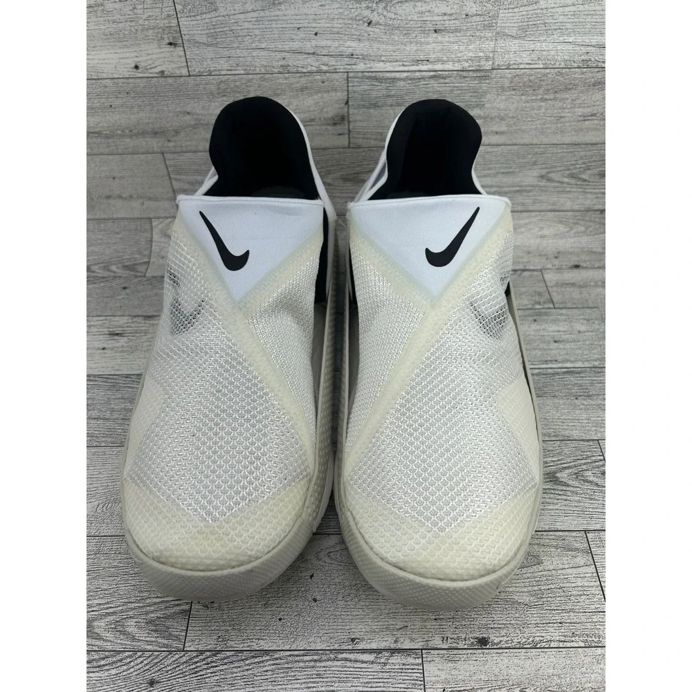 Nike Go FlyEase Men 10 White Sail Black Hands Free Slip On Sneakers CW5883-101